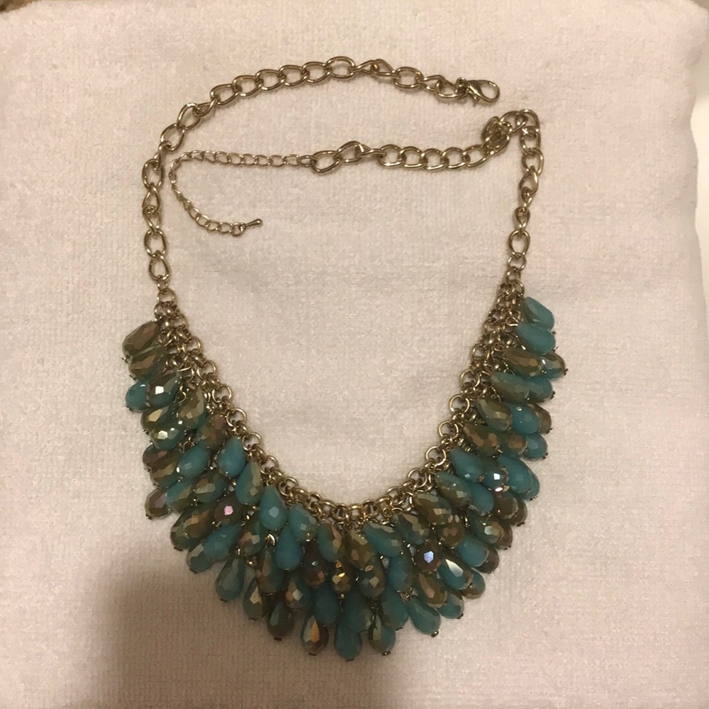 Statement necklace gold chain